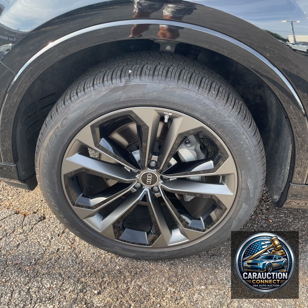 2025 Audi Q7 Premium Plus 55