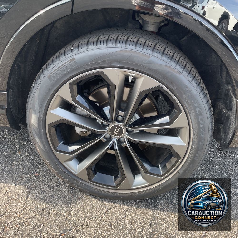 2025 Audi Q7 Premium Plus 55