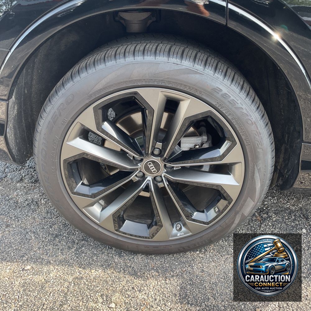 2025 Audi Q7 Premium Plus 55