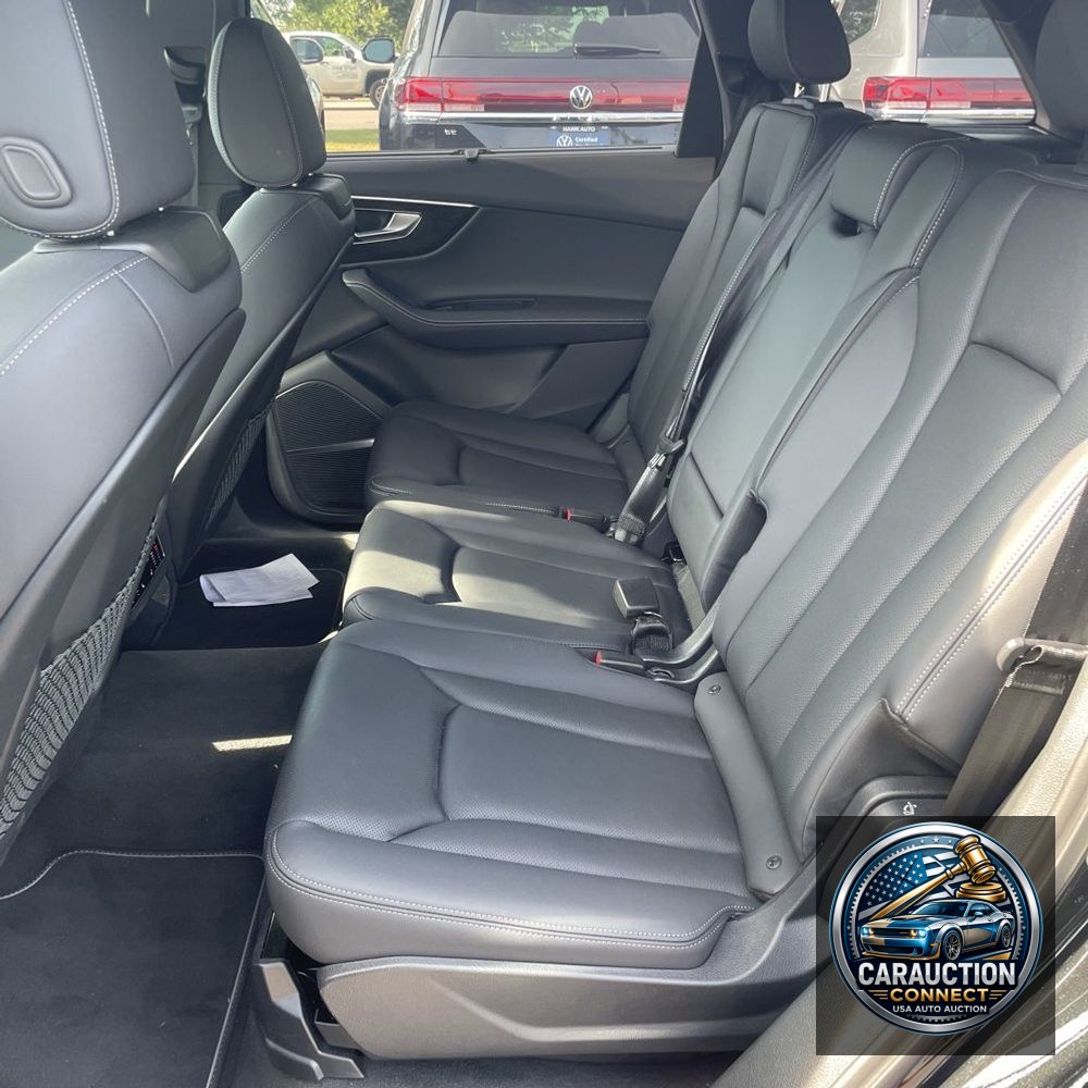 2025 Audi Q7 Premium Plus 55
