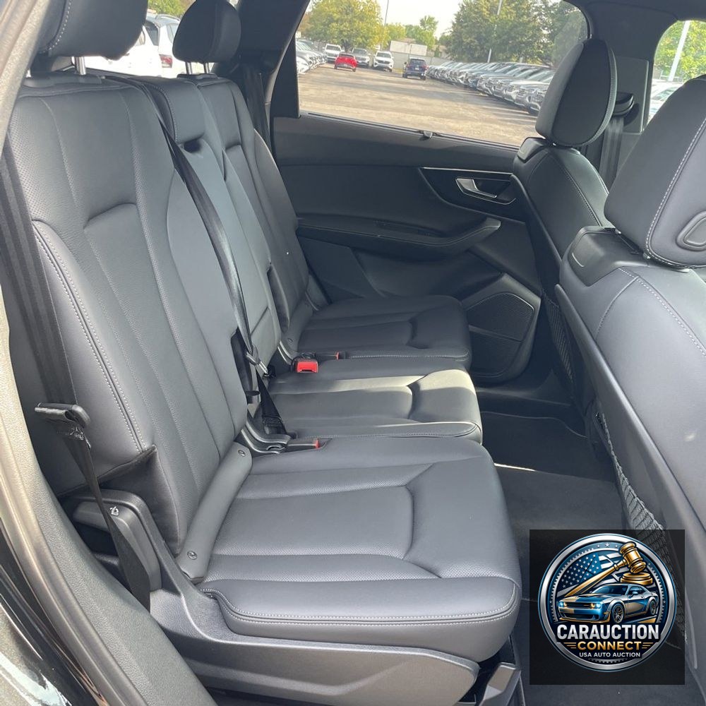 2025 Audi Q7 Premium Plus 55