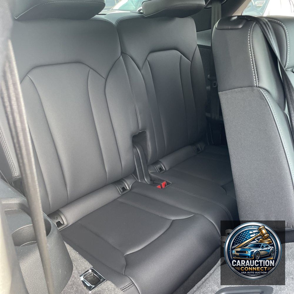 2025 Audi Q7 Premium Plus 55