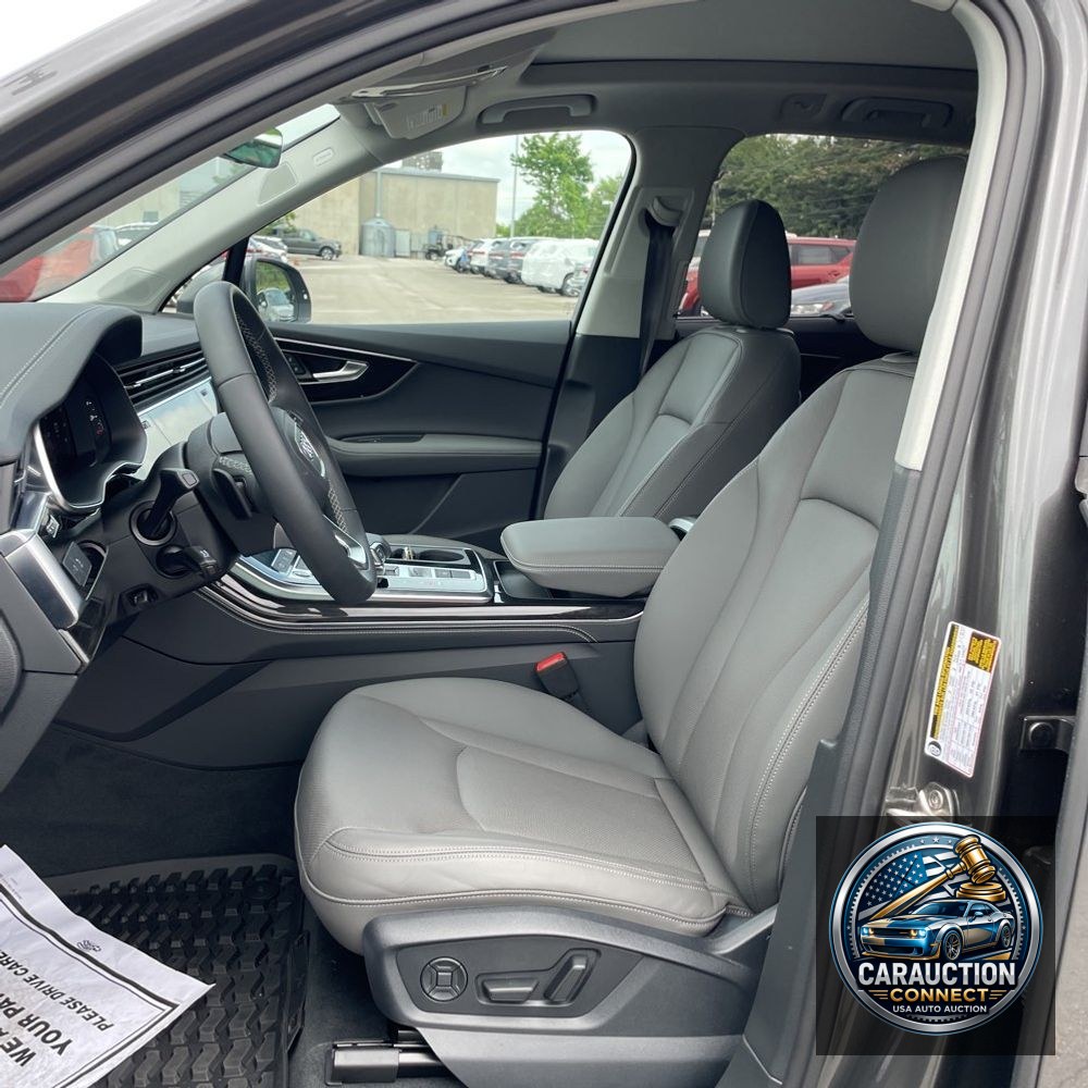2025 Audi Q7 Premium Plus 55