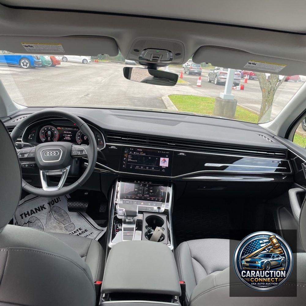 2025 Audi Q7 Premium Plus 55