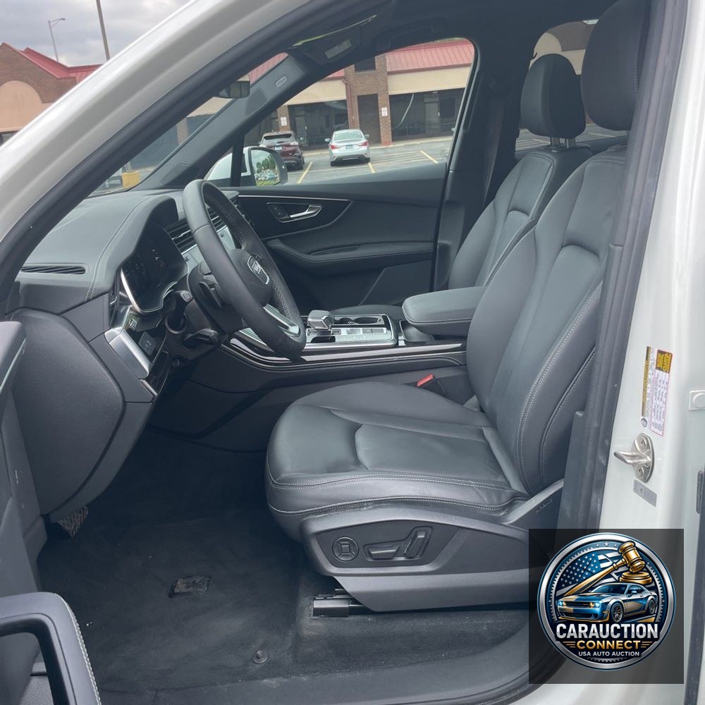 2025 Audi Q7 Premium Plus 55