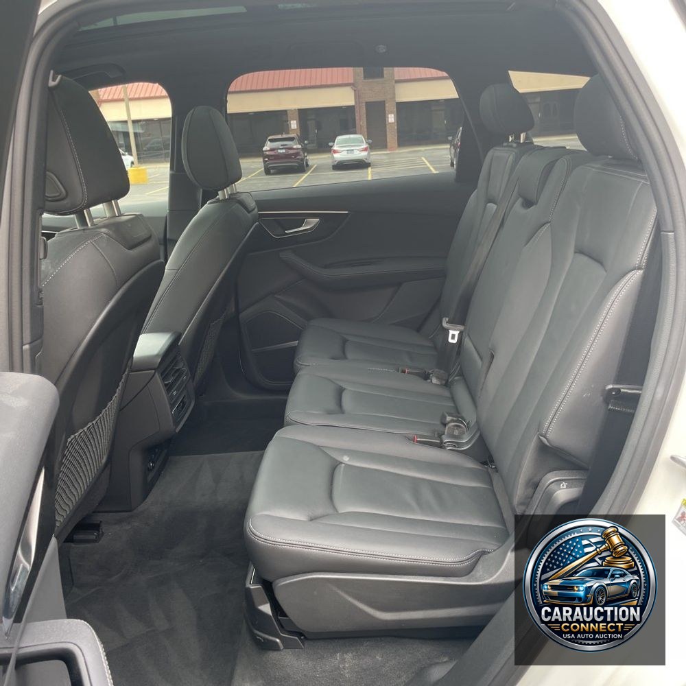 2025 Audi Q7 Premium Plus 55