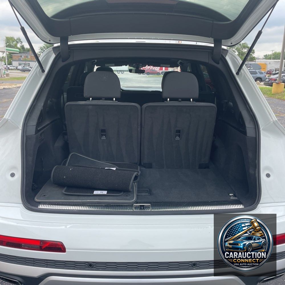 2025 Audi Q7 Premium Plus 55