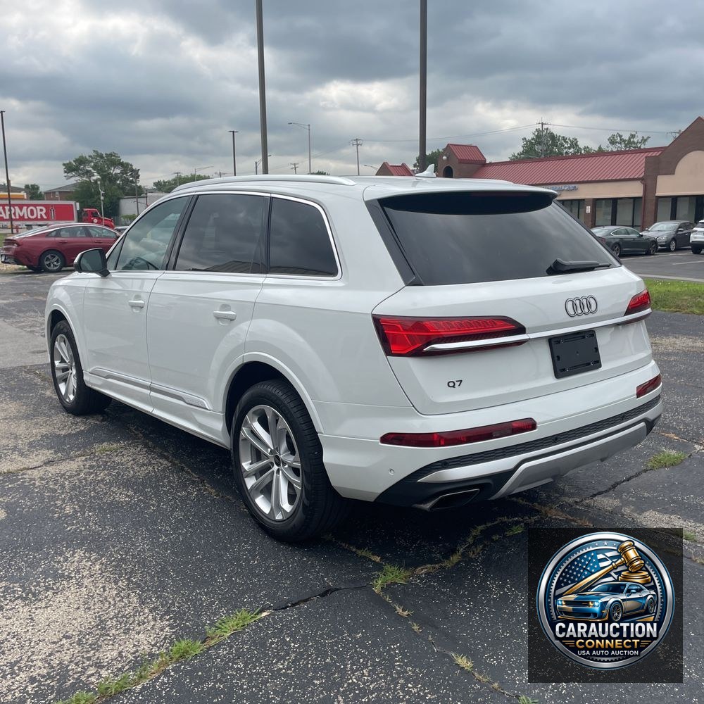 2025 Audi Q7 Premium Plus 55
