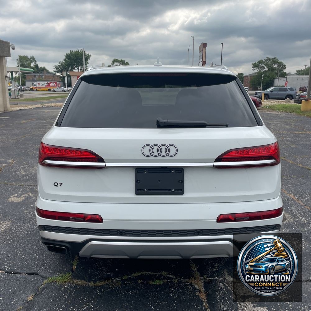 2025 Audi Q7 Premium Plus 55