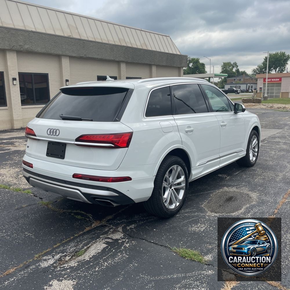 2025 Audi Q7 Premium Plus 55