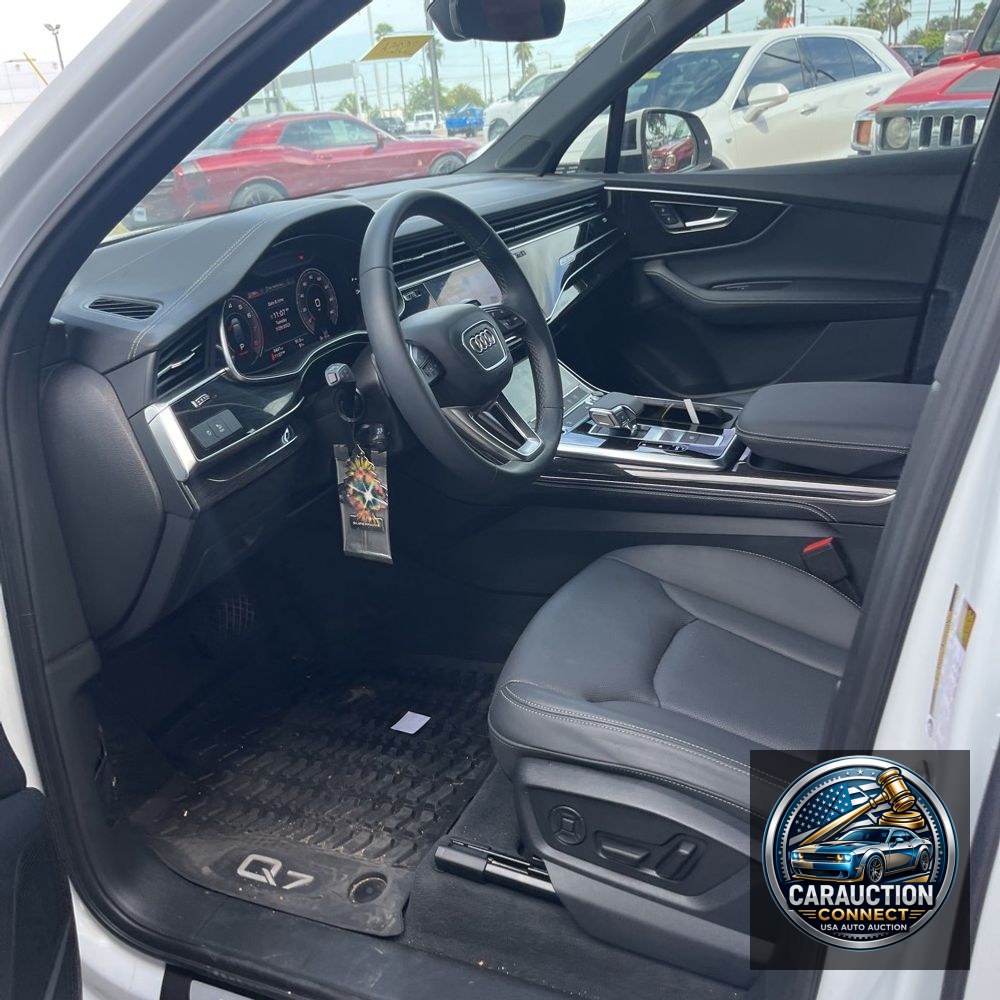 2025 Audi Q7 Premium Plus 55