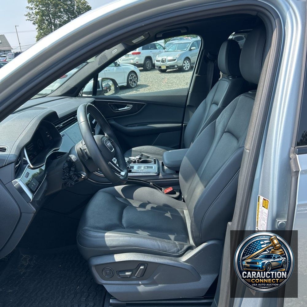 2023 Audi Q7 Premium Plus 55 TFSI