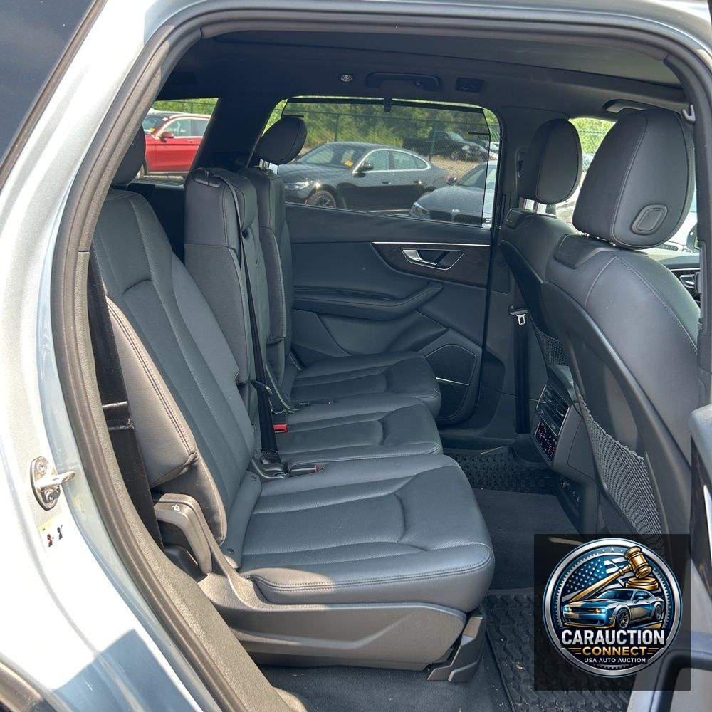 2023 Audi Q7 Premium Plus 55 TFSI