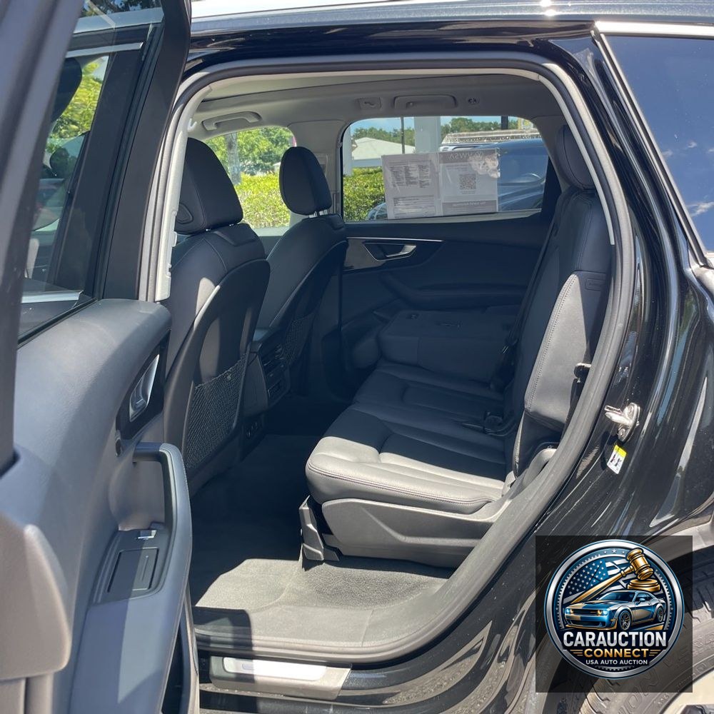 2024 Audi Q7 Premium Plus 55