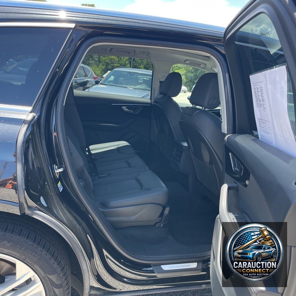 2024 Audi Q7 Premium Plus 55