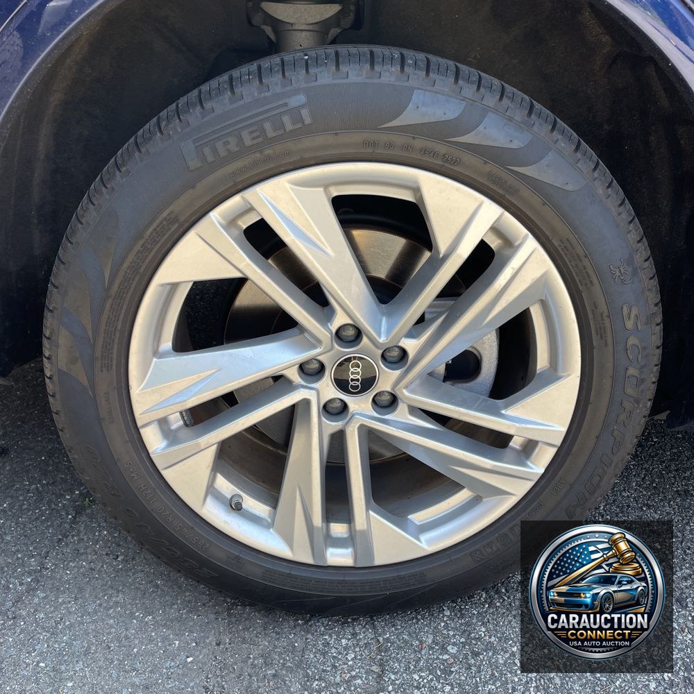 2023 Audi Q7 Premium Plus 55 TFSI