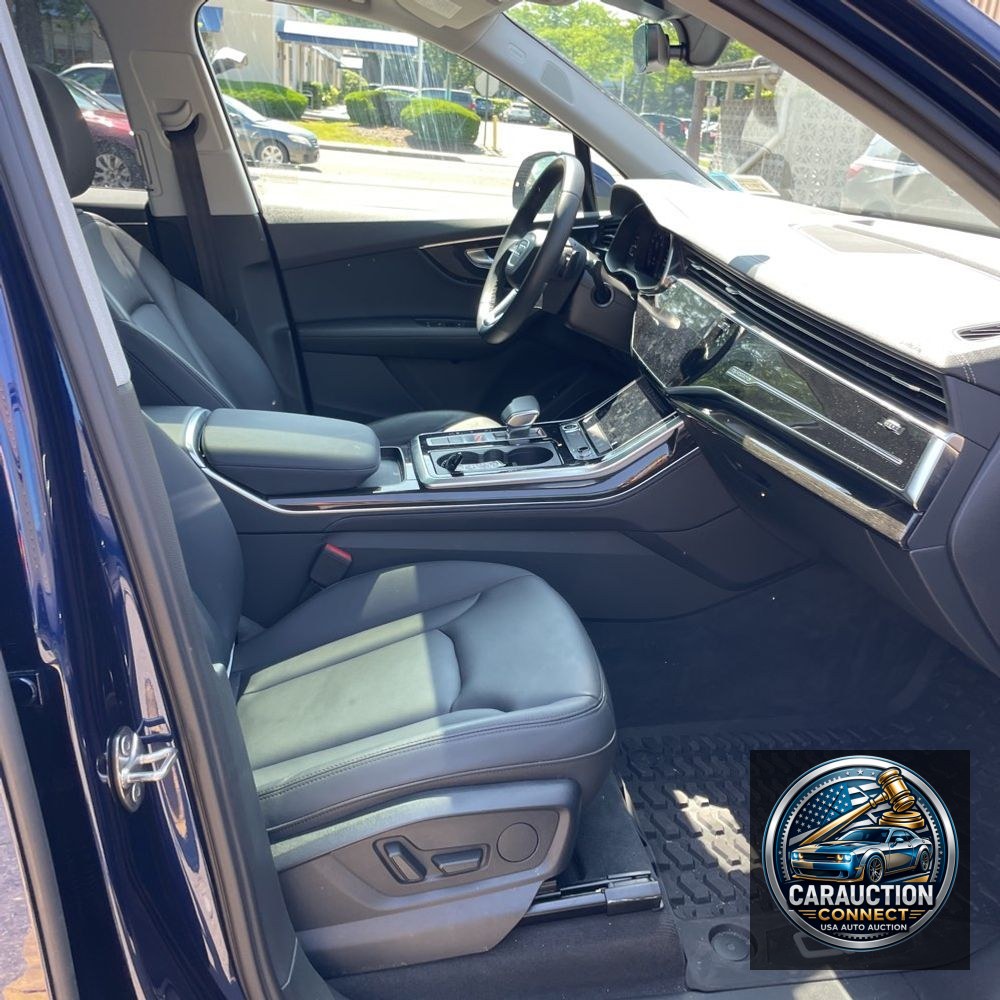 2023 Audi Q7 Premium Plus 55 TFSI