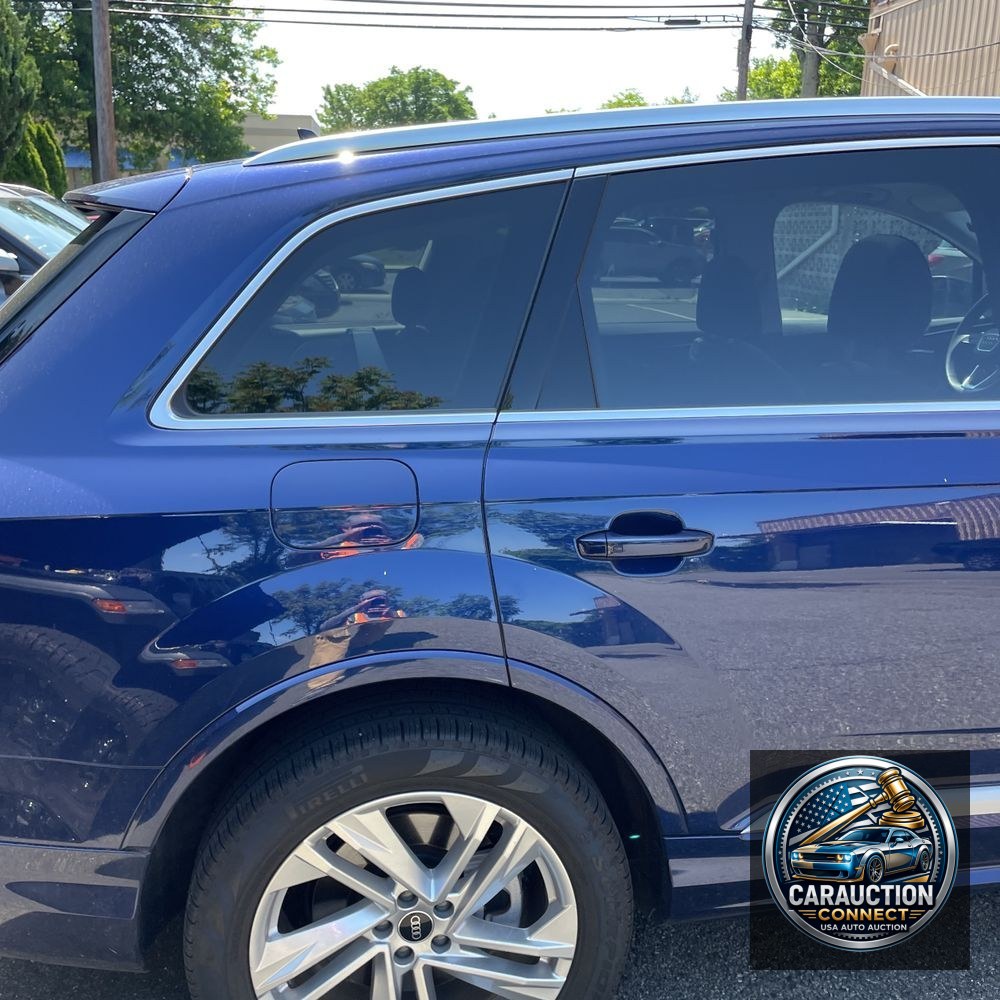 2023 Audi Q7 Premium Plus 55 TFSI