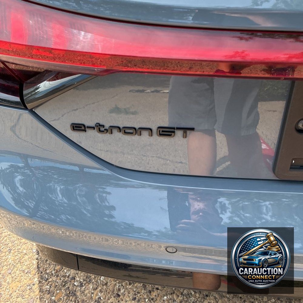 2022 Audi e-tron GT Premium Plus