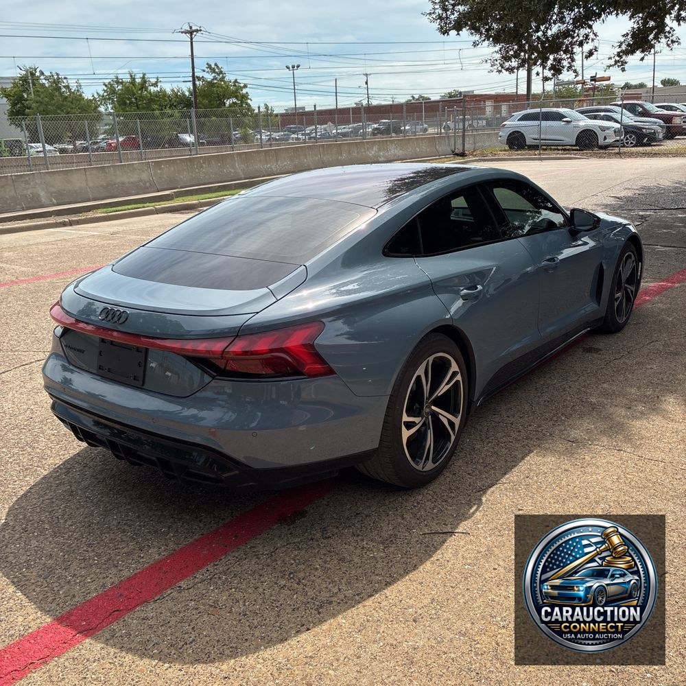 2022 Audi e-tron GT Premium Plus