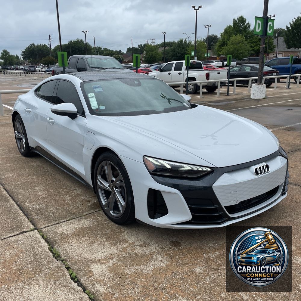 2024 Audi e-tron GT Premium Plus