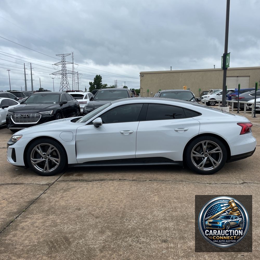 2024 Audi e-tron GT Premium Plus