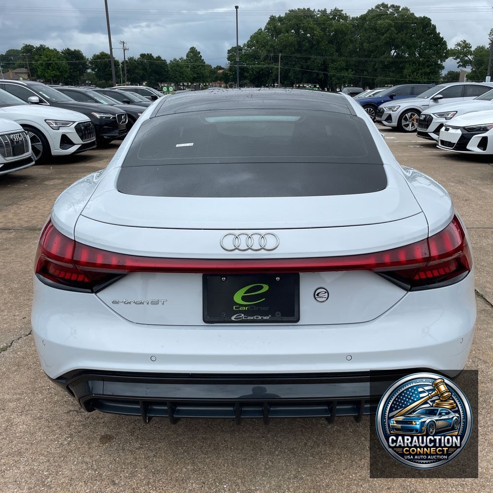 2024 Audi e-tron GT Premium Plus