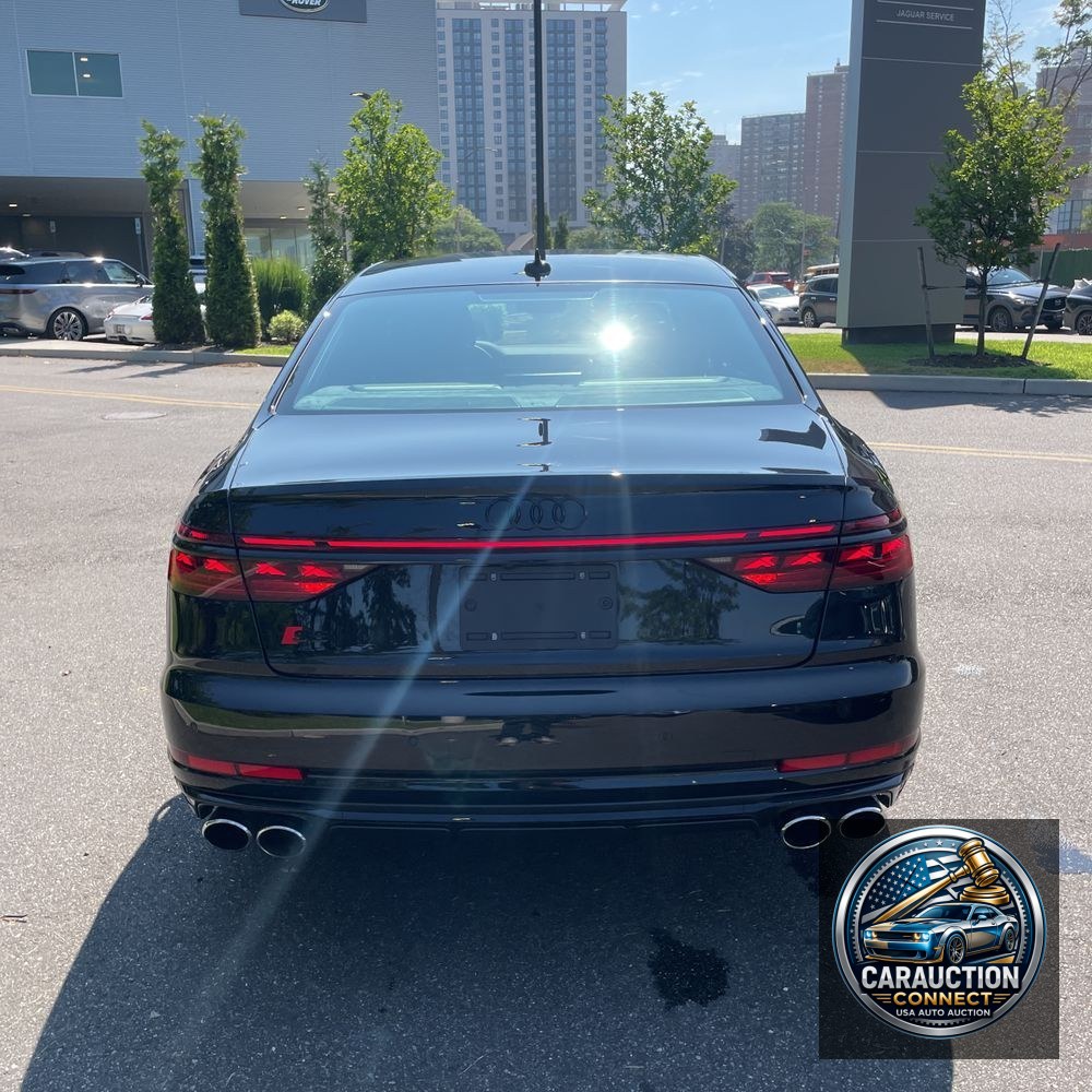 2024 Audi S8 Base