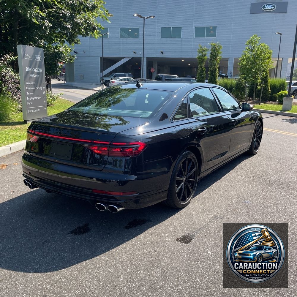 2024 Audi S8 Base