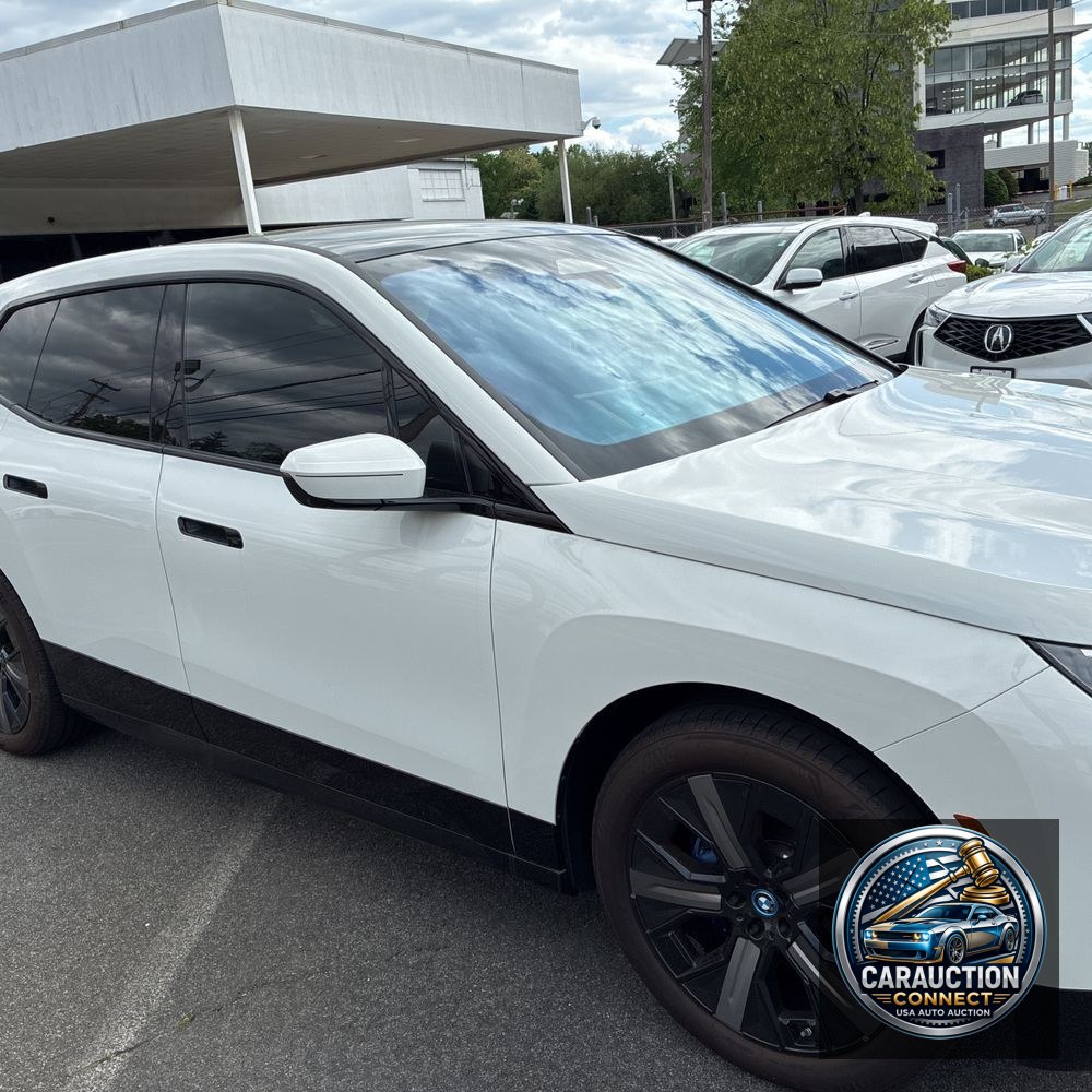 2025 BMW iX xDrive50