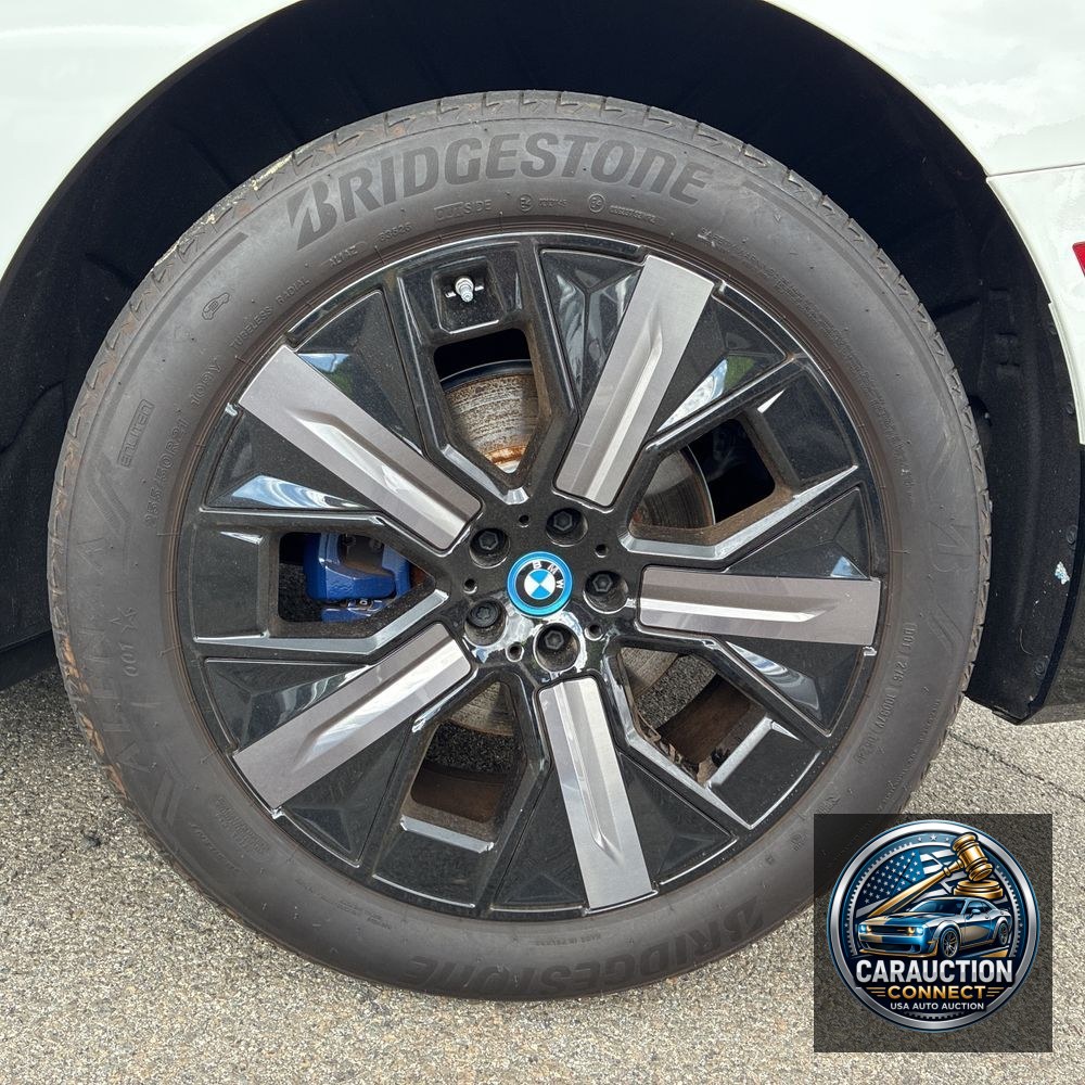 2025 BMW iX xDrive50