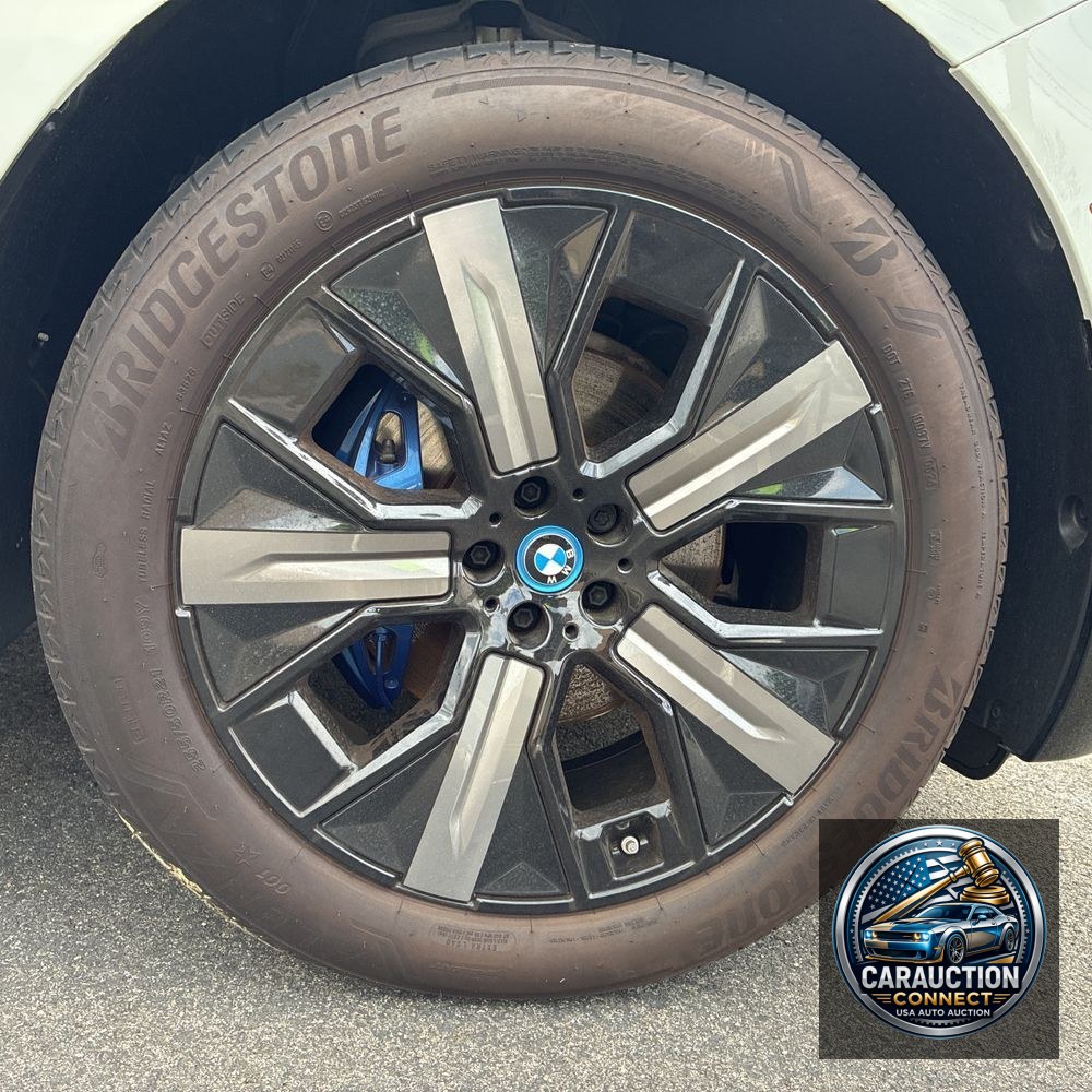 2025 BMW iX xDrive50