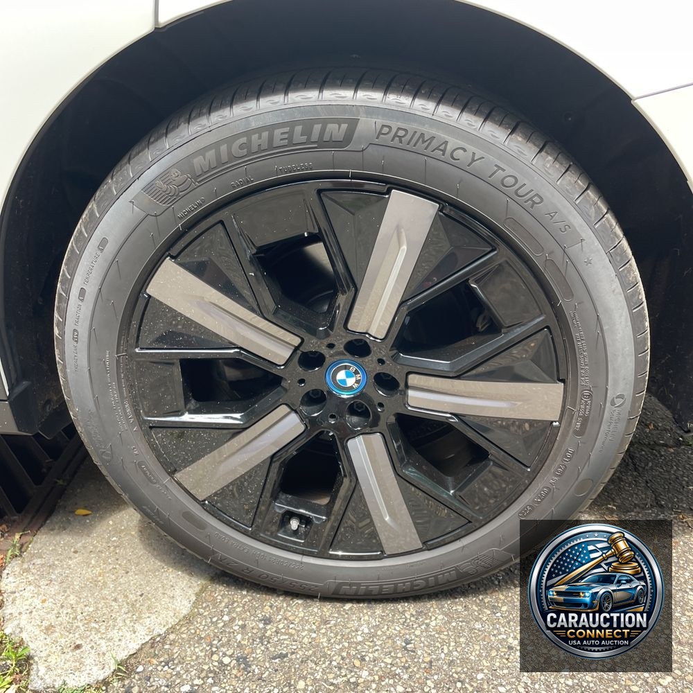 2025 BMW iX xDrive50