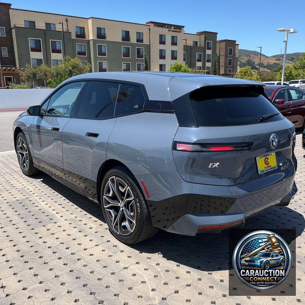 2025 BMW iX xDrive50