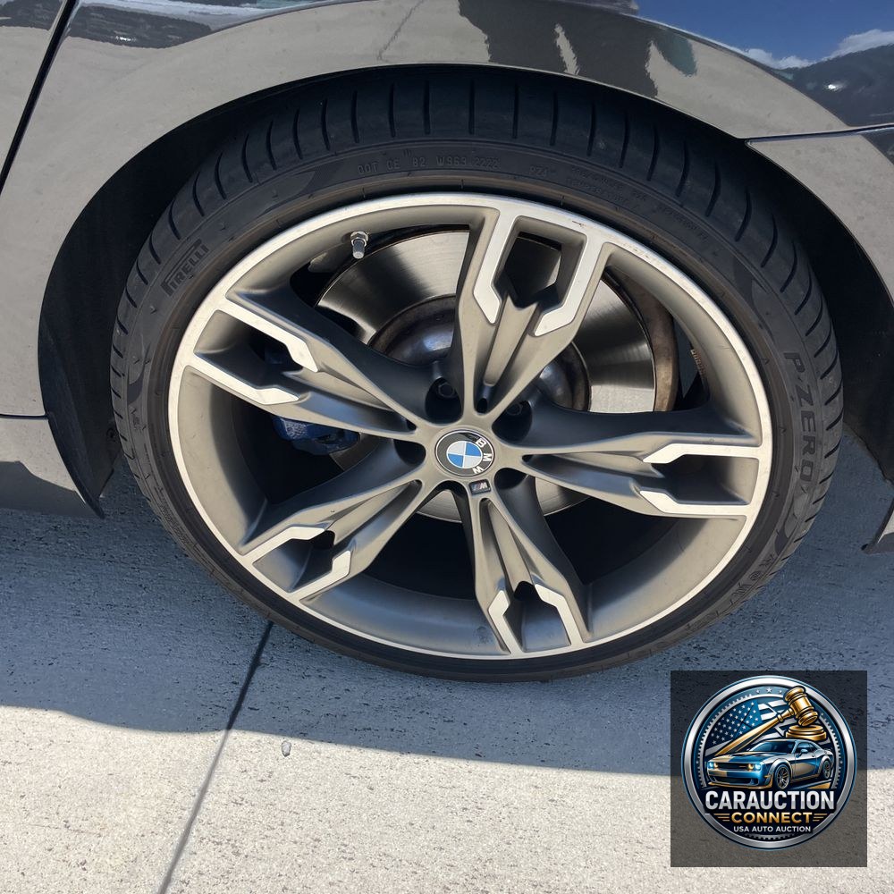2022 BMW 5-Series M550xi