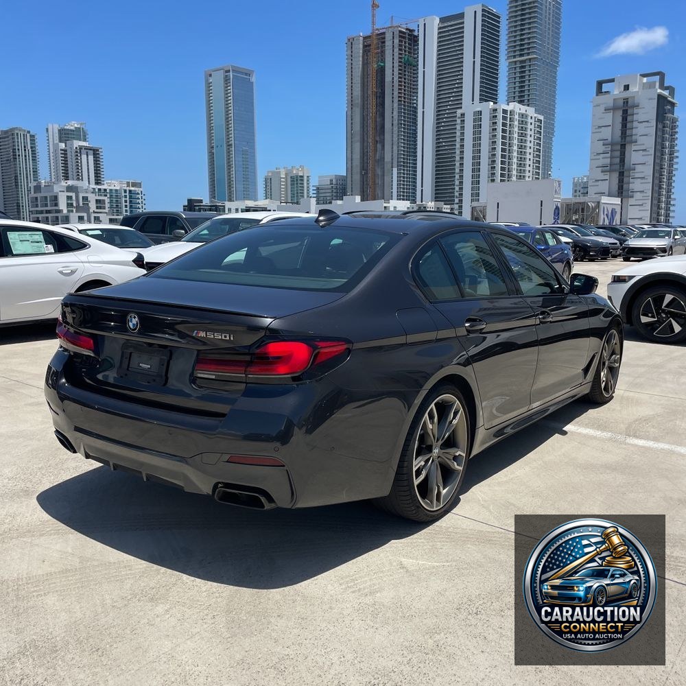 2022 BMW 5-Series M550xi