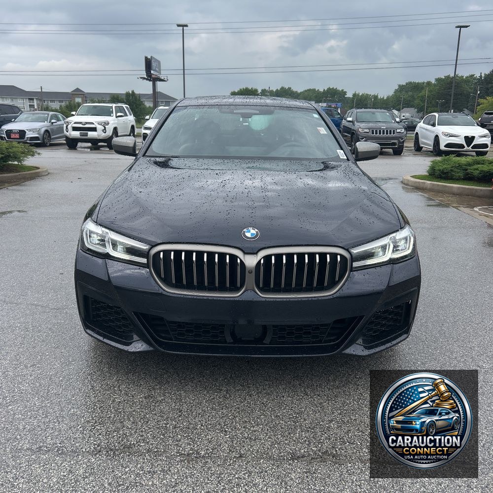 2023 BMW 5-Series M550xi