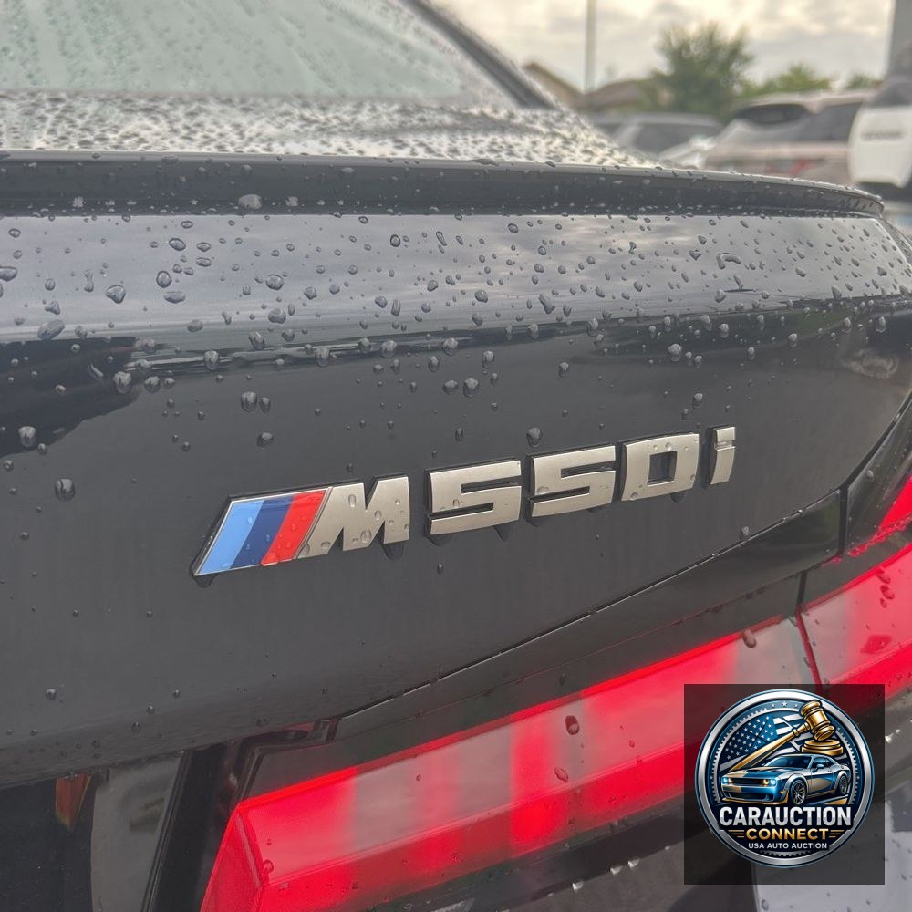 2023 BMW 5-Series M550xi