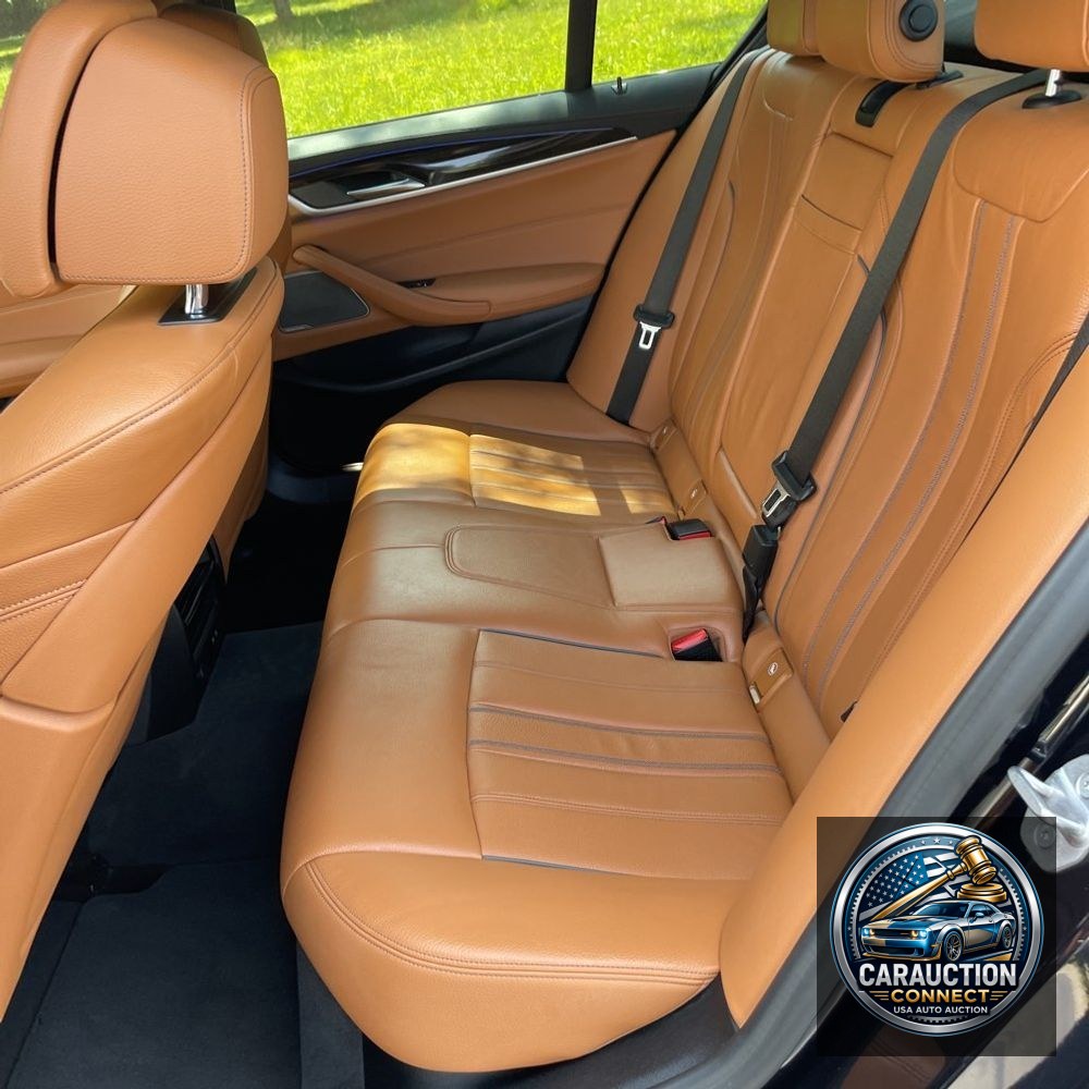 2021 BMW 5-Series M550xi