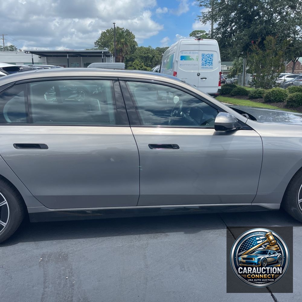 2023 BMW 7-Series 740i