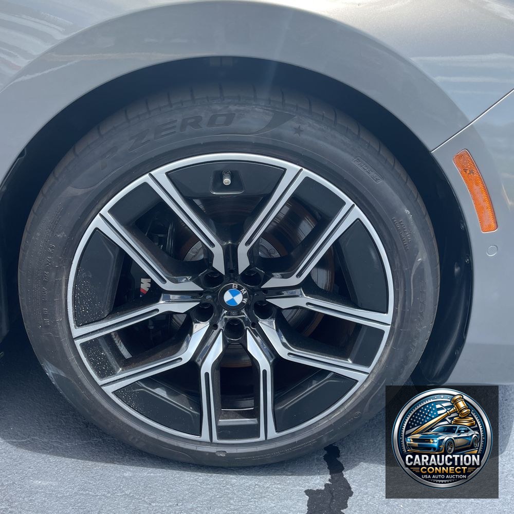 2023 BMW 7-Series 740i