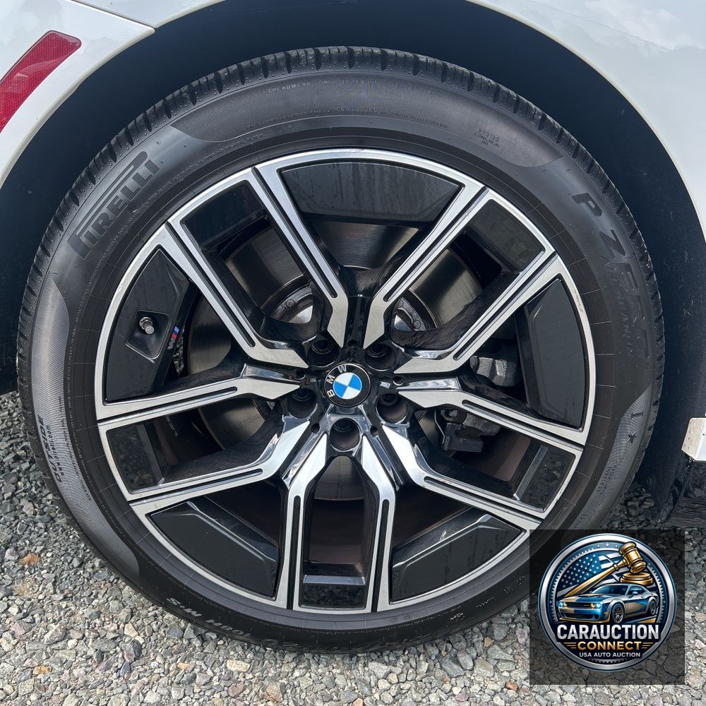 2023 BMW 7-Series 760xi
