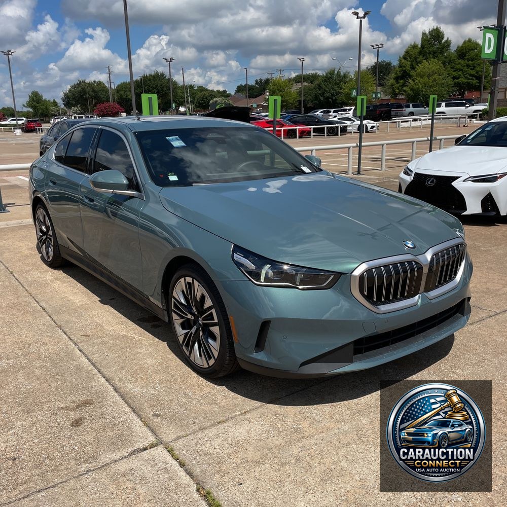 2025 BMW 5-Series 530i