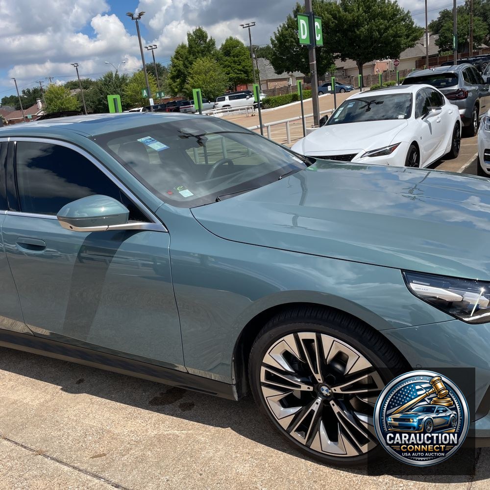 2025 BMW 5-Series 530i