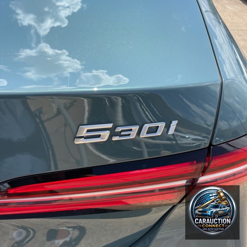 2025 BMW 5-Series 530i