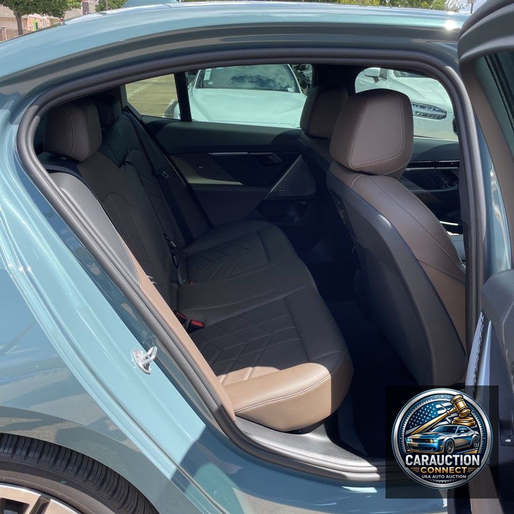 2025 BMW 5-Series 530i