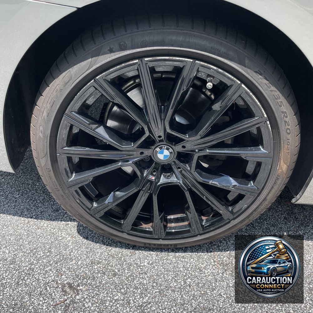 2022 BMW 7-Series 740i