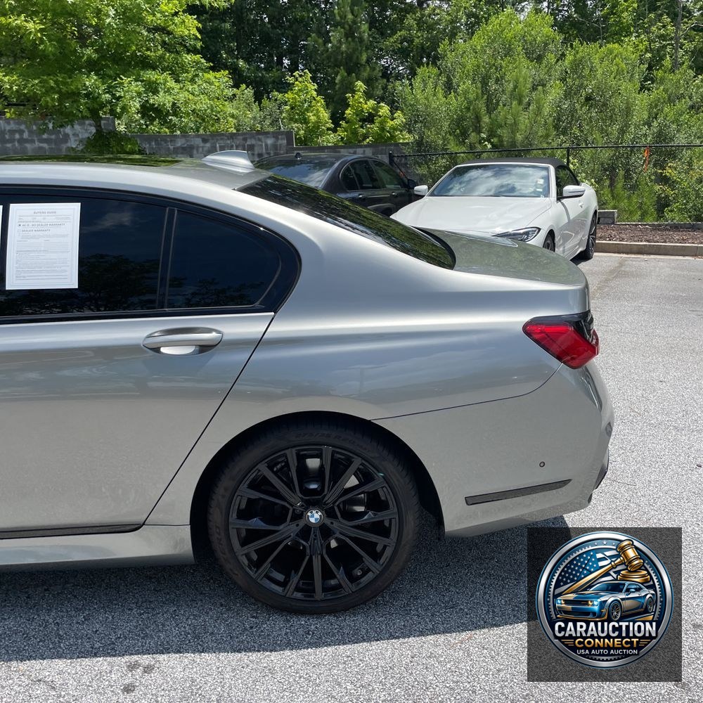 2022 BMW 7-Series 740i