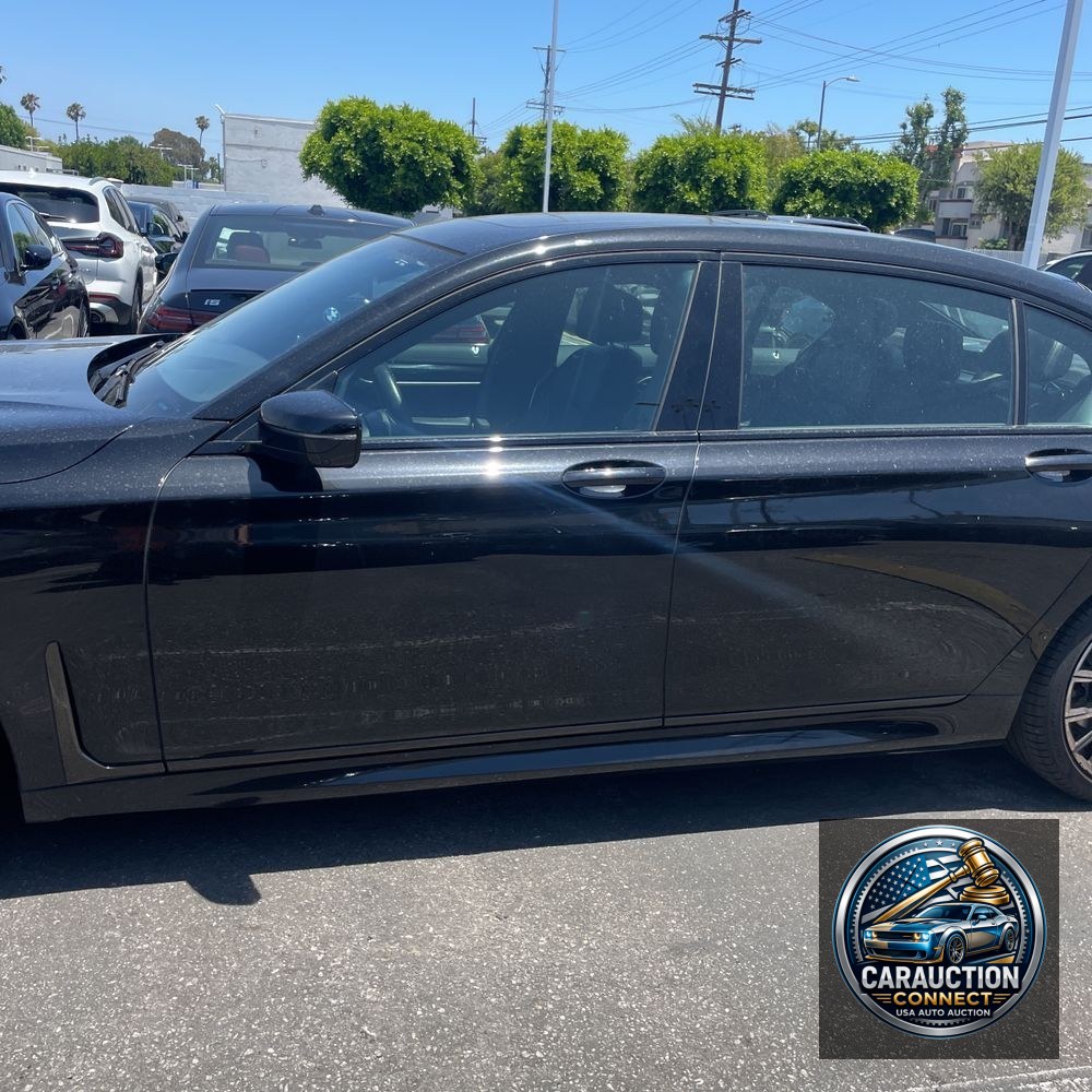 2022 BMW 7-Series 740i