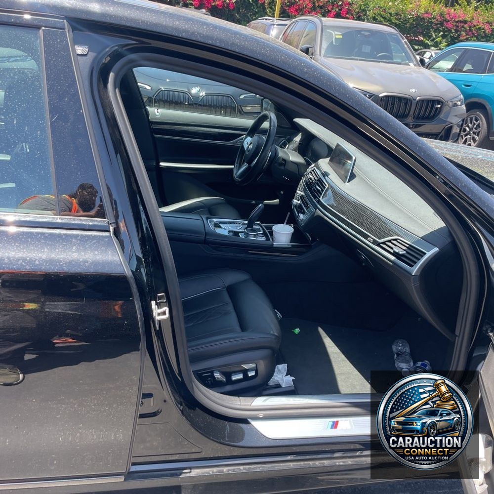 2022 BMW 7-Series 740i